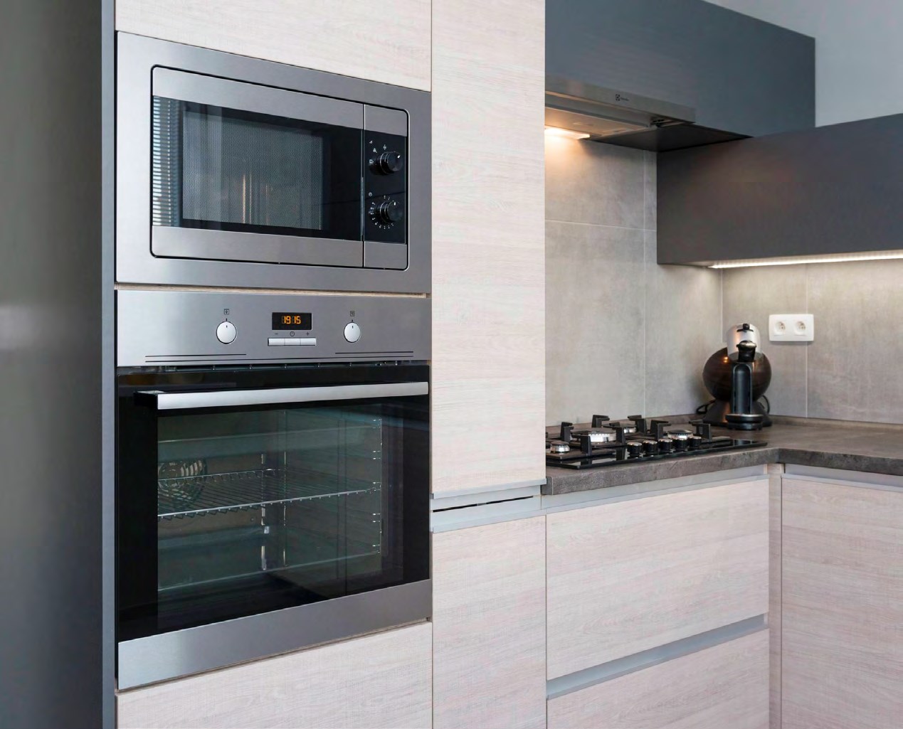 AG老哥俱乐部-老哥必备的交流社区